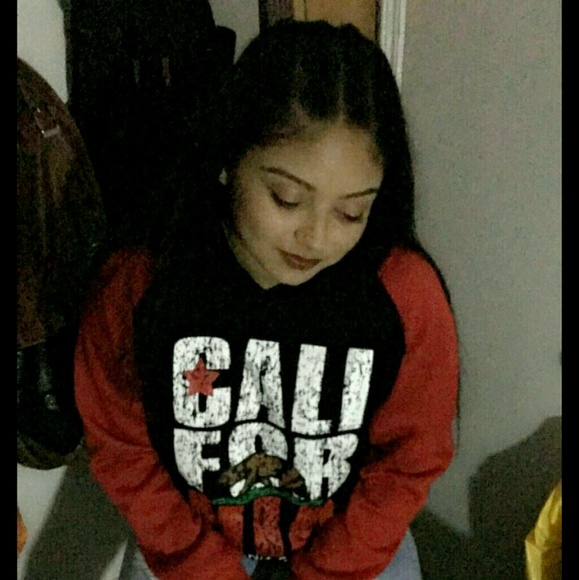 Meet your Posher, Cynthia - Picture 1 of 1